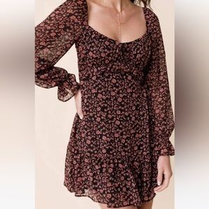Francesca’s Dress Mi Ami  Floral Sweetheart Mini Milkmaid Sz L
